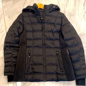 NWOT Nautica jacket with hood.